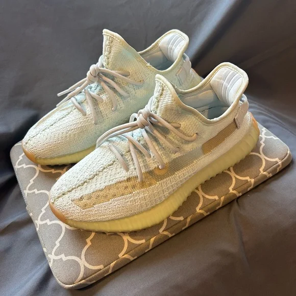 adidas gazelle silver green womens Adidas Yeezy Boost 350 V2 Hyperspace